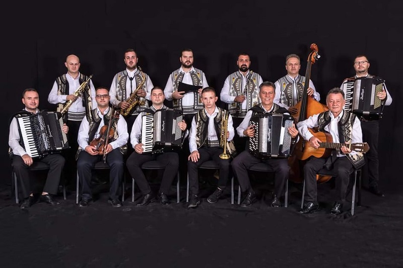 koncert-tradicionalne-muzike-narodnog-orkestra-doma-kulture-banatsko