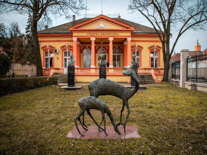 Gradska biblioteka Sombor