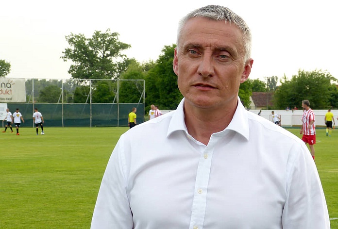 FK Radnički Sremska Mitrovica u susretu sa FK Radnik Surdulica u kupu  Srbije - Ozon Media