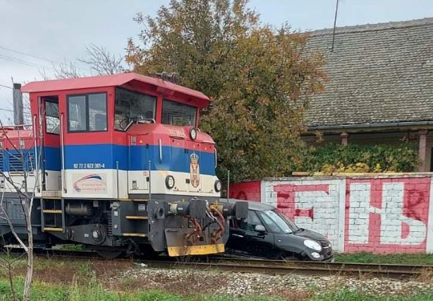 voz-kljajićevo-nesreća