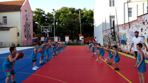 Košarkaški kamp „Džoker-Nikola Jokić“