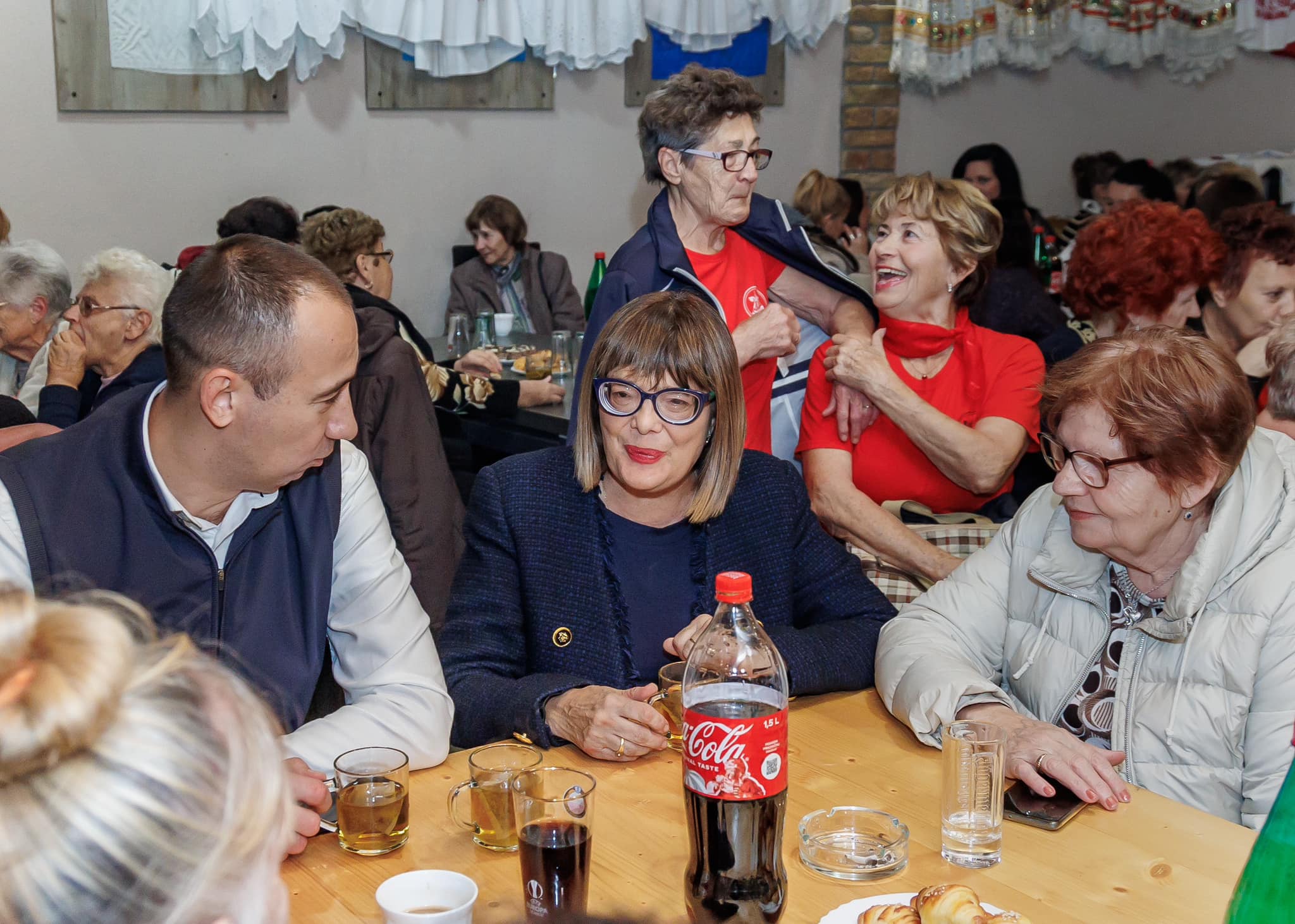 Bečej: Maja Gojković u poseti ženama u Bačkom Gradištu