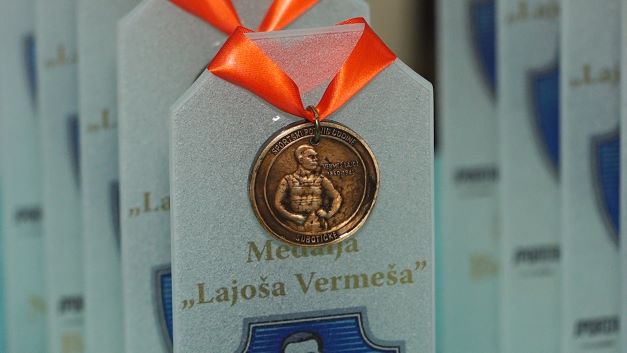 Lajos-medalja