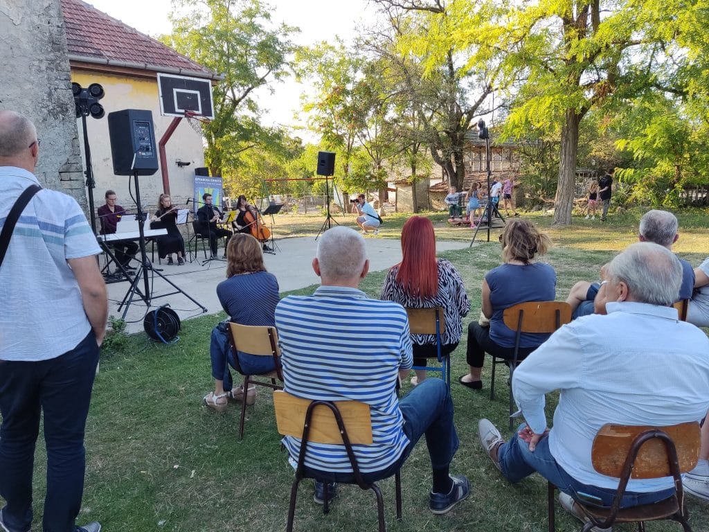 Sa "Zrnima" Dunavske sonate Šostakovič, Bah i Mocart stižu u Lovćenac, Kucuru i Silbaš