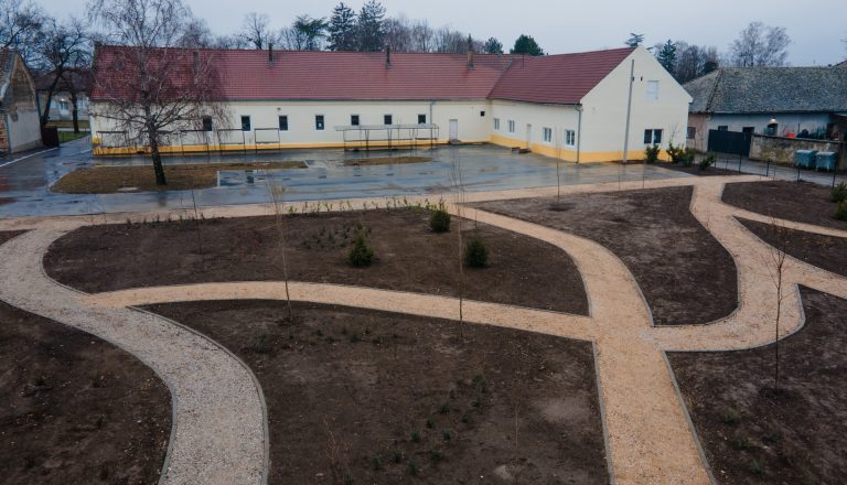 Projekat spoljnog uređenja, pejzažne arhitekture i hortikulture u Čonoplji uspešno realizovan