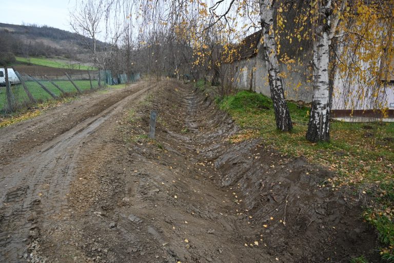 Sprovedeni radovi na čišćenju i održavanju potoka i kanala na teritoriji opštine Beočin