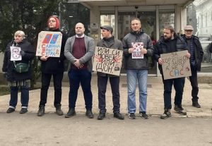 Groteska kulskih protesta! Ko vodi proteste prosvetara u Kuli?