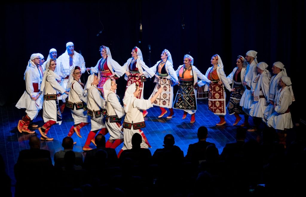 (FOTO) Koncert „Za prijateljstvo i saradnju“ privukao veliki broj građana