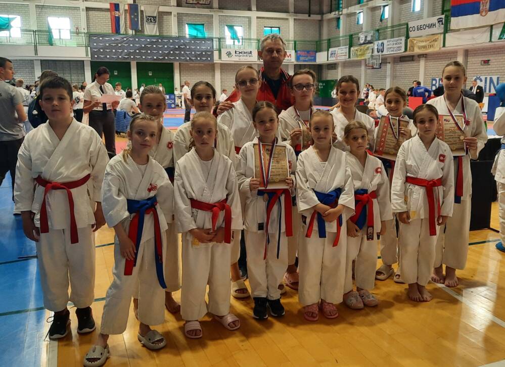 Pet medalja za KK „Crvenka“ na Međunarodnom turniru