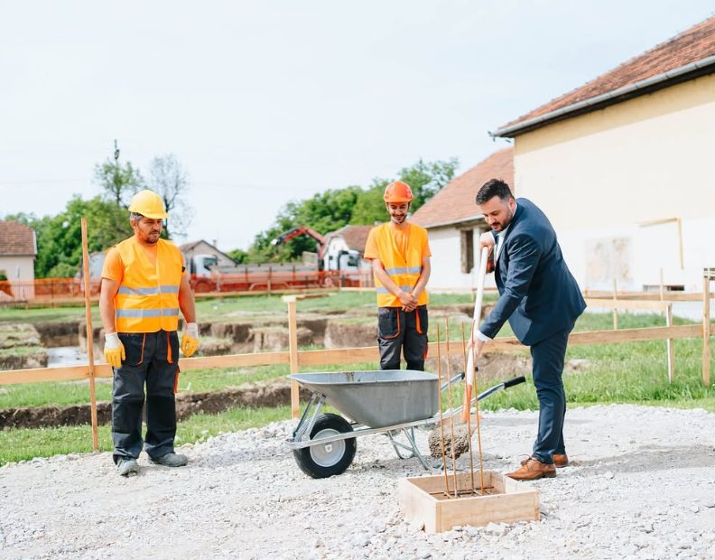 Postavljanje kamena temeljca za dogradnju škole „Kokai Imre“