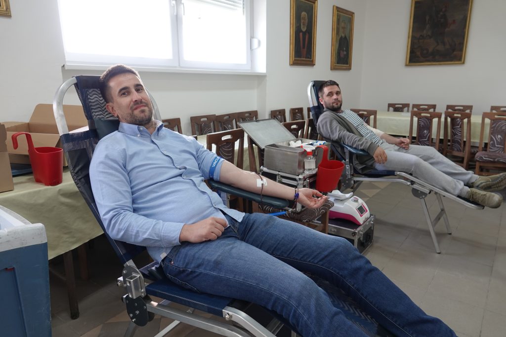 (FOTO) Realizovana akcija dobrovoljnog davanja krvi u Staparu
