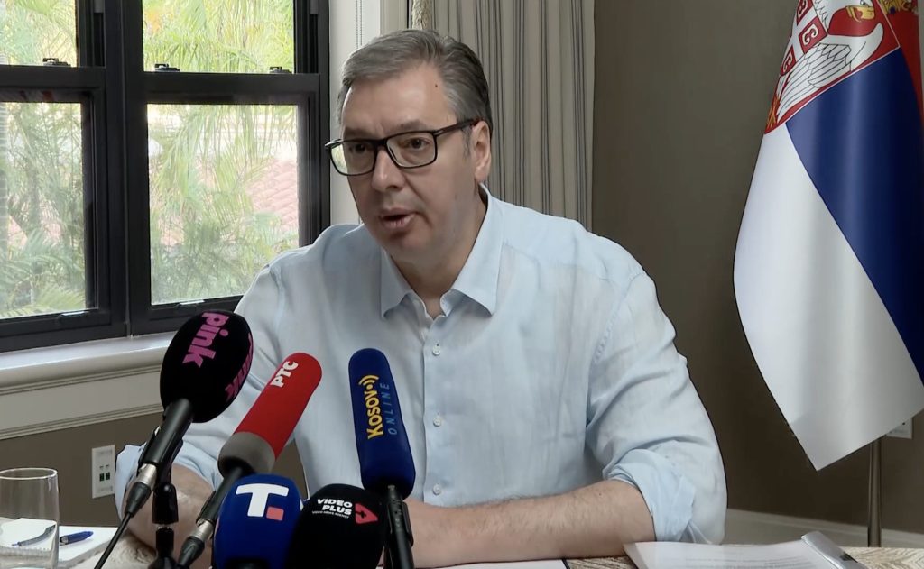 Blokaderi, Vučić