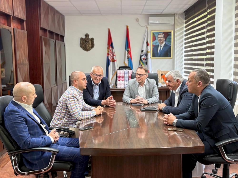 Predstavnici Rukometnog saveza posetili opštinu Kula
