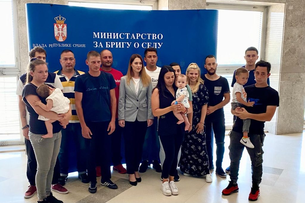 Još osam kuća na selu za porodice sa teritorije Grada