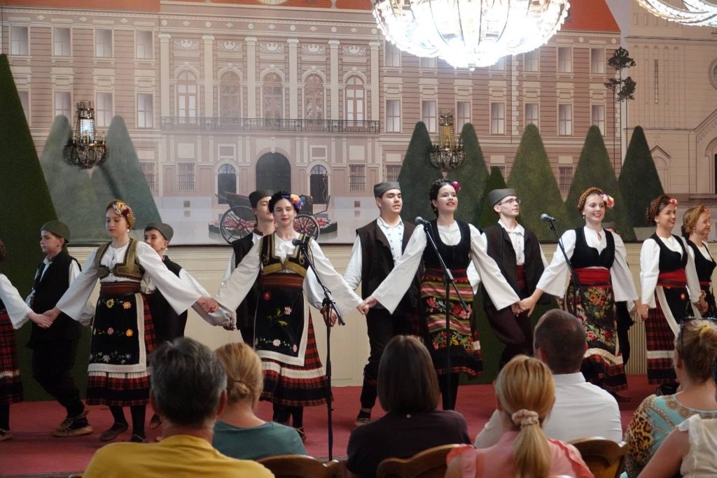 Upriličeno „Nacionalno veče“ u okviru posete učenika iz dva bratska grada