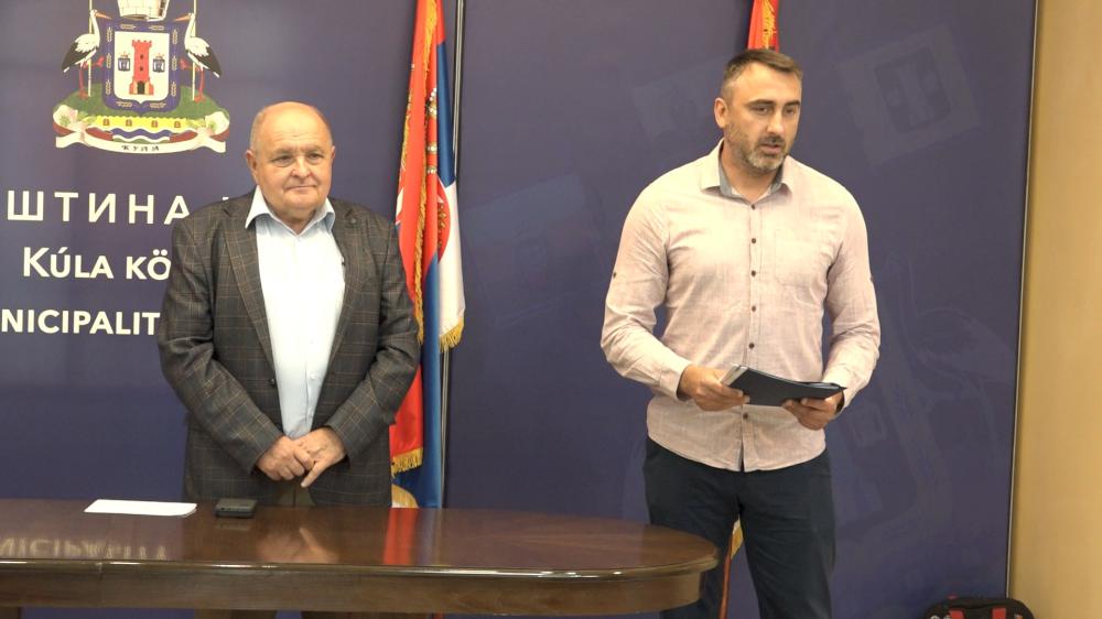 Kula: Uručeno 14 ugovora u okviru projekta o samozapošljavanju