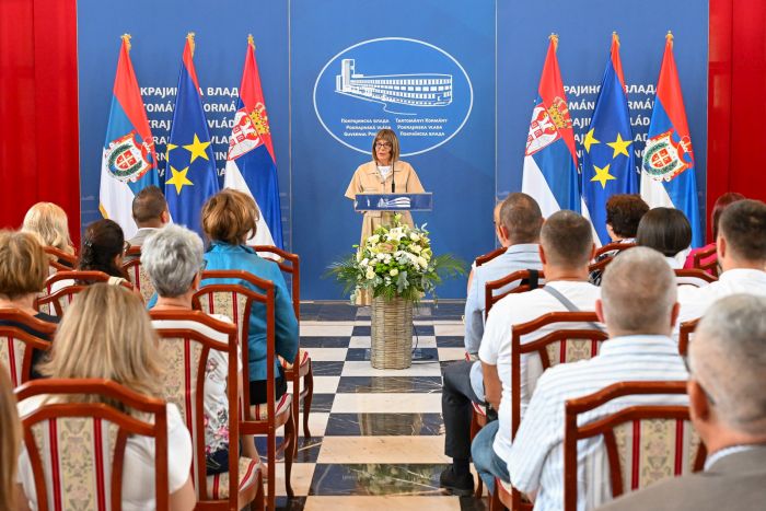 Opštini Kula više od 14,5 miliona za obnovu i održavanje osnovnih škola