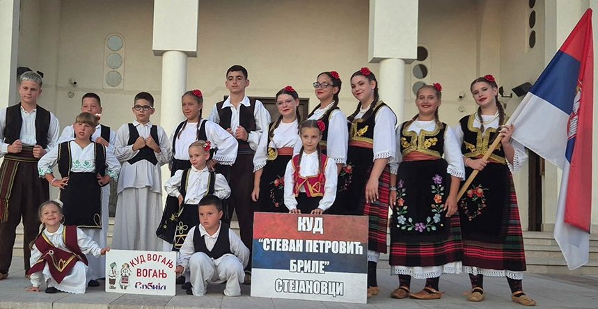 Folkloraši iz Stejanovaca i Vognja na festivalu u Crnoj Gori