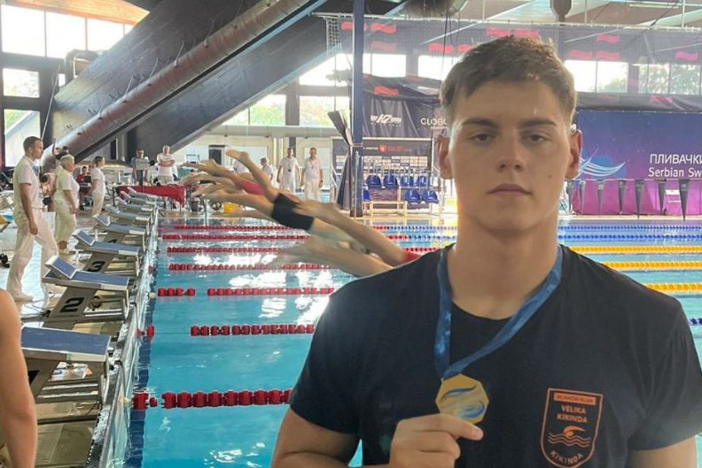 Aleksa Kockar, plivač iz Kikinde, pred odlazak na Svetsko prvenstvo u plivanju 2025. u Bukureštu